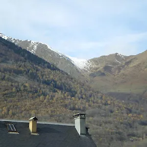 agreable-studio-a-400-m-du-centre-ville-de-luz.midi-pyreneeshotels.com/